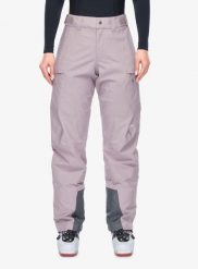 Spodnie z membraną damskie Houdini Ride Pants. Fioletowe spodnie materiałowe damskie Houdini, bez wzorów, z hardshellu. Za 1,990.99 zł.