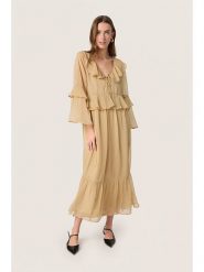 Soaked in Luxury Sukienka w kolorze beżowym rozmiar: XL. Brązowe sukienki damskie Soaked in Luxury, xl, bez wzorów, bez kołnierzyka, bez ramiączek, midi, rozkloszowane. Za 165.99 zł.