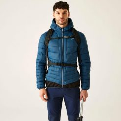 Kurtka męska hybrydowa Leedre z kapturem. Niebieskie kurtki męskie Regatta, m, bez wzorów, z puchu, sportowe, z kapturem. W wyprzedaży za 179.99 zł.