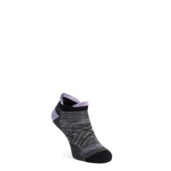 Skarpetki damskie Darn Tough Run No Show Tab Ultra-Lightweight with Cushion. Szare skarpetki damskie DARN TOUGH, bez wzorów. Za 109.99 zł.