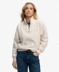 Superdry Essential Logo Half Zip luźny damski sweter bawełniany – Desert Bone. Białe swetry klasyczne damskie Superdry., z bawełny, bez kołnierzyka. Za 260.65 zł.