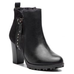 Botki Jenny Fairy. Czarne botki damskie Jenny Fairy, bez obcasa, na słupku, bez zapięcia. Za 57.99 zł.