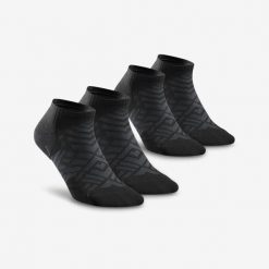 Second Life - Skarpety turystyczne Quechua Hike 100 krótkie x 2 - Stan Doskonały. Czarne skarpetki damskie QUECHUA, bez wzorów, z bawełny. Za 25.99 zł.