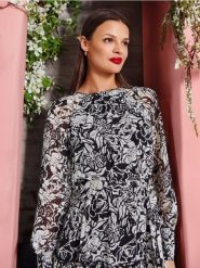 Sukienka mini ze wzorem - wielobarwny. Sukienki damskie Sinsay, l, bez wzorów, bez kołnierzyka, bez ramiączek, mini. W wyprzedaży za 35.99 zł.