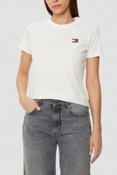 TOMMY JEANS Beżowy damski t-shirt z małym logo, Rozmiar L. Brązowe t-shirty damskie Tommy Jeans, l, bez wzorów, z jeansu, bez kołnierzyka. W wyprzedaży za 95.99 zł.