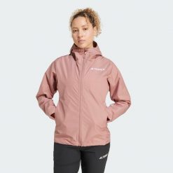 Kurtka Terrex Multi 2.5L Rain.Rdy. Czerwone kurtki damskie Adidas, l, bez kaptura. W wyprzedaży za 449.40 zł.