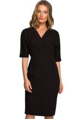 Elegancka sukienka ołówkowa z kopertowym dekoltem V czarna klasyczna. Czarne sukienki damskie Sukienki.shop, do pracy, m, bez wzorów, biznesowe, bez kołnierzyka, bez ramiączek, kopertowe. Za 209.00 zł.