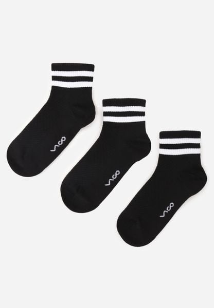 Czarne 3-Pack Skarpety Bawełniane za Kostkę ze Wzorem w Paski Nargaia. Czarne skarpetki damskie Renee, bez wzorów, z bawełny. Za 29.99 zł.