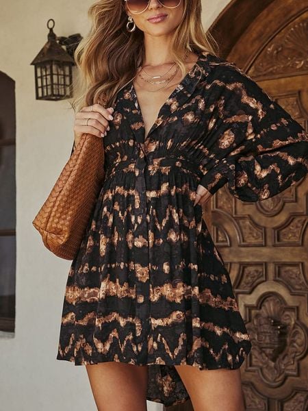 Milan Kiss Sukienka w kolorze czarno-beżowym rozmiar: S. Brązowe sukienki damskie Milan Kiss, s, bez wzorów, z wiskozy, bez kołnierzyka, bez ramiączek, mini. Za 170.07 zł.