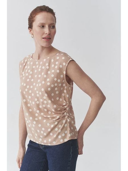 TATUUM Bluzka "Kobie" w kolorze beżowym rozmiar: 36. Brązowe bluzki damskie Tatuum, s, bez wzorów, z wiskozy, klasyczne, bez kołnierzyka, bez ramiączek. Za 95.92 zł.
