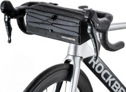 Wodoodporna torba na kierownicę rowerową z paskiem na ramię. Czarne torby męskie na ramię ROCKBROS, bez wzorów, z materiału, na ramię, duże. Za 83.20 zł.