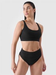 4F Dół od bikini damski - czarny XS. Czarne bikini damskie 4f, bez wzorów. W wyprzedaży za 29.99 zł.
