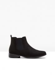 Sztyblety. Czarne botki damskie bonprix, ze skóry, bez obcasa, bez zapięcia. Za 134.99 zł.