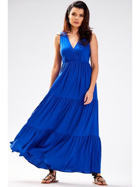 Awama Sukienka w kolorze niebieskim rozmiar: S. Niebieskie sukienki damskie Awama, s, bez wzorów, bez kołnierzyka, bez ramiączek, maxi. Za 276.95 zł.