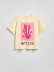 Bawełniany t-shirt z nadrukiem - jasnożółty. Żółte t-shirty damskie Reserved, l, bez wzorów, z bawełny, bez kołnierzyka. W wyprzedaży za 29.99 zł.