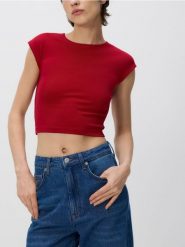 T-shirt z modalem - czerwony. Czerwone t-shirty damskie Reserved, l, bez wzorów, z bawełny, bez kołnierzyka. W wyprzedaży za 19.99 zł.