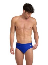 Arena Kąpielówki w kolorze niebieskim rozmiar: 7. Niebieskie kąpielówki męskie Arena, bez wzorów, z materiału. Za 56.66 zł.