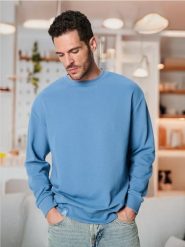 Bluza - niebieski. Niebieskie bluzy bez kaptura męskie Sinsay, l, z materiału. W wyprzedaży za 24.99 zł.
