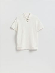 Strukturalna koszulka polo comfort fit - złamana biel. Koszulki polo męskie Reserved, l, bez wzorów, z bawełny, bez ramiączek. Za 99.99 zł.