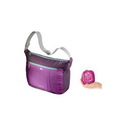 Torba ultra kompaktowa. Fioletowe torebki klasyczne damskie QUECHUA, bez wzorów, z materiału, bez dodatków. Za 29.99 zł.