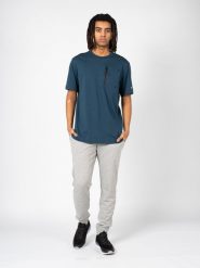 Champion T-Shirt | 218130 | Mężczyzna | Niebieski. Niebieskie t-shirty męskie CHAMPION, m, bez wzorów, z bawełny, bez kołnierzyka. W wyprzedaży za 89.00 zł.