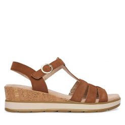 Sandały Caprice. Brązowe sandały damskie Caprice, bez wzorów, bez obcasa, na koturnie. Za 339.99 zł.