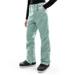 Spodnie snowboardowe hardshell męskie P2 Auburn. Zielone spodnie materiałowe męskie SIROKO, bez wzorów, z hardshellu, sportowe. W wyprzedaży za 441.95 zł.