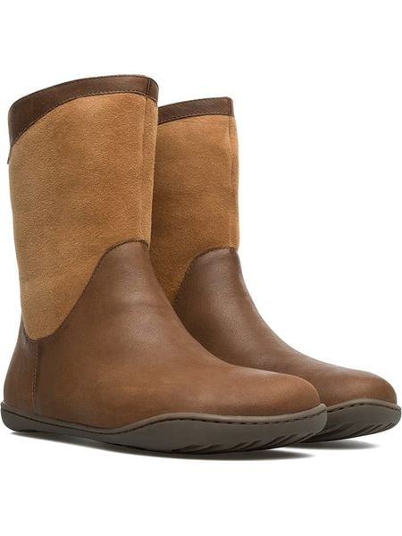 Camper Skórzane kozaki w kolorze jasnobrązowym rozmiar: 35. Brązowe kozaki damskie Camper, bez obcasa. Za 347.99 zł.