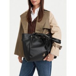 Torebka Beverly Hills Polo Club. Czarne torebki klasyczne damskie Beverly Hills Polo Club, bez wzorów, bez dodatków. Za 279.99 zł.