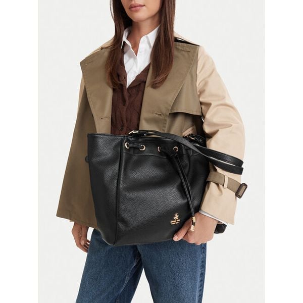 Torebka Beverly Hills Polo Club. Czarne torebki klasyczne damskie Beverly Hills Polo Club, bez wzorów, bez dodatków. Za 279.99 zł.