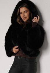 Czarna Futrzana Kurtka z Nieodpinanym Kapturem Zetena. Czarne kurtki damskie Born2be, l, bez wzorów, z futra. Za 259.99 zł.