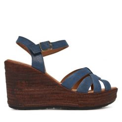 Sandały Lasocki. Niebieskie sandały damskie Lasocki, bez wzorów, bez obcasa, na koturnie. Za 199.99 zł.