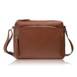 Torebka damska na ramię skórzana koniakowa klasyczna miejska pojemna Paolo Peruzzi AY-22-CGS. Szare torebki klasyczne damskie bez wzorów, z materiału, bez dodatków. Za 249.00 zł.