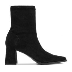 Botki DeeZee. Czarne botki damskie DeeZee, bez obcasa, na słupku, bez zapięcia. Za 179.99 zł.