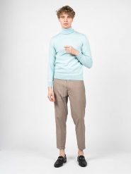 Takeshy Kurosawa Sweter | 83475 | Maglia D/Vita Calato Lana | Mężczyzna | Błękitny. Niebieskie swetry męskie Takeshy Kurosawa, m, bez wzorów, z dzianiny, bez kołnierzyka. W wyprzedaży za 369.00 zł.