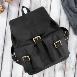 Plecak damski czarny PAOLO PERUZZI T-16-BL skórzany. Czarne plecaki damskie Paolo Peruzzi, bez wzorów, z materiału, eleganckie. Za 259.99 zł.