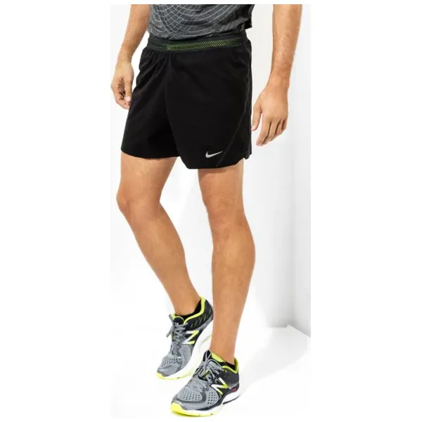 Nike Szorty M Aeroswift Race Short 5In , czarny, rozmiar L. Czarne szorty męskie Nike, l, z poliesteru, do biegania. W wyprzedaży za 139.99 zł.
