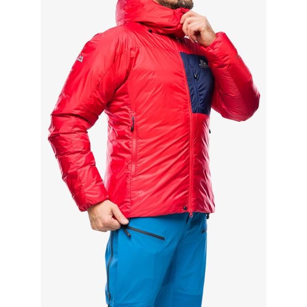 Kurtka puchowa męska Mountain Equipment Xeros Jacket. Czerwone kurtki męskie MOUNTAIN EQUIPMENT, m, bez wzorów, z puchu, bez kaptura, narciarskie. Za 2,024.99 zł.