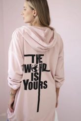 Bluza z nadrukiem "The world is yours" ciemny pudrowy róż. Czerwone bluzy z kapturem damskie KESI, l, z bawełny. Za 238.37 zł.