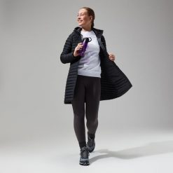 Płaszcz damski Berghaus Nula Micro Long Jacket. Niebieskie płaszcze damskie Berghaus, xs, bez wzorów, z puchu, sportowe. Za 602.99 zł.
