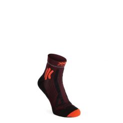 Skarpety biegowe X-Socks Trail Run Energy 4.0. Czerwone skarpetki męskie X-Socks, bez wzorów. Za 104.99 zł.