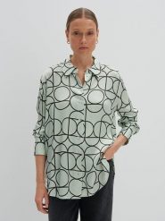 Someday. Koszula w kolorze zielonym rozmiar: 38. Zielone koszule damskie Someday, bez wzorów, z wiskozy, bez kołnierzyka, bez ramiączek. Za 195.99 zł.