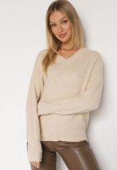 Beżowy Sweter z Domieszką Kaszmiru z Dekoltem w Serek Feralaine. Brązowe swetry klasyczne damskie Born2be, z jeansu, bez kołnierzyka. Za 104.99 zł.