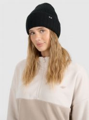 4F Czapka zimowa damska - czarna S. Czarne czapki zimowe damskie 4f. Za 49.99 zł.