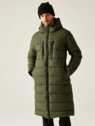 Regatta Płaszcz pikowany "Mottere" w kolorze oliwkowym rozmiar: S. Brązowe płaszcze męskie Regatta, s, bez wzorów. Za 295.86 zł.