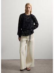 STEFANEL Bluzka w kolorze czarnym rozmiar: XS. Czarne bluzki damskie Stefanel, xs, bez wzorów, z bawełny, bez kołnierzyka, bez ramiączek. Za 208.99 zł.