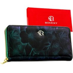Portfel-piórnik damski wykonany ze skóry ekologicznej w zielonym kolorze, pokryty kwiatowym wzorem - Rovicky. Zielone portfele damskie ROVICKY, bez wzorów, ze skóry ekologicznej. Za 45.00 zł.