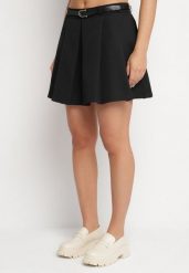 Czarna Spódnica Rozkloszowana z Paskiem i Podszewką Imitującą Szorty Rasllia. Czarne spódniczki damskie Born2be, bez wzorów, eleganckie. Za 109.99 zł.