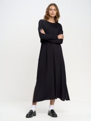 Sukienka damska maxi czarna Dressawa 906. Czarne sukienki damskie Big Star, na co dzień, l, bez wzorów, z dzianiny, retro, bez kołnierzyka, bez ramiączek, maxi, dopasowane. W wyprzedaży za 139.99 zł.