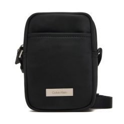 Saszetka Calvin Klein. Czarne saszetki męskie CALVIN KLEIN. Za 289.99 zł.